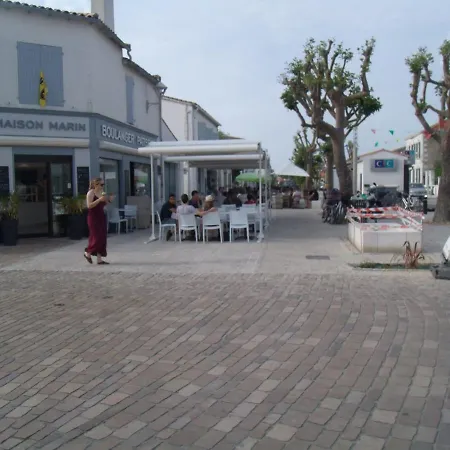 Bed & Breakfast Les Bois Flottes En Re